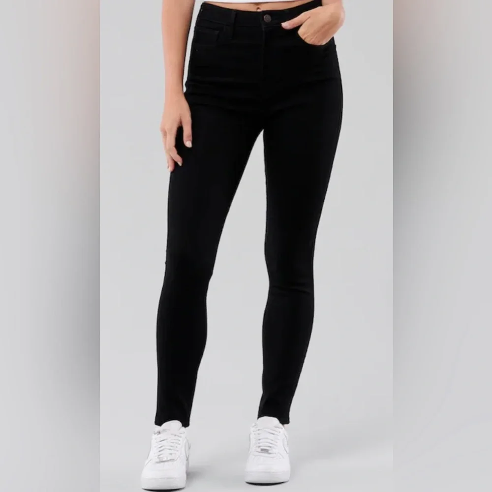 Hollister Women’s Ultra High Rise Super Skinny Jeans Size:3S - W26 L26 - Black - Picture 6 of 7